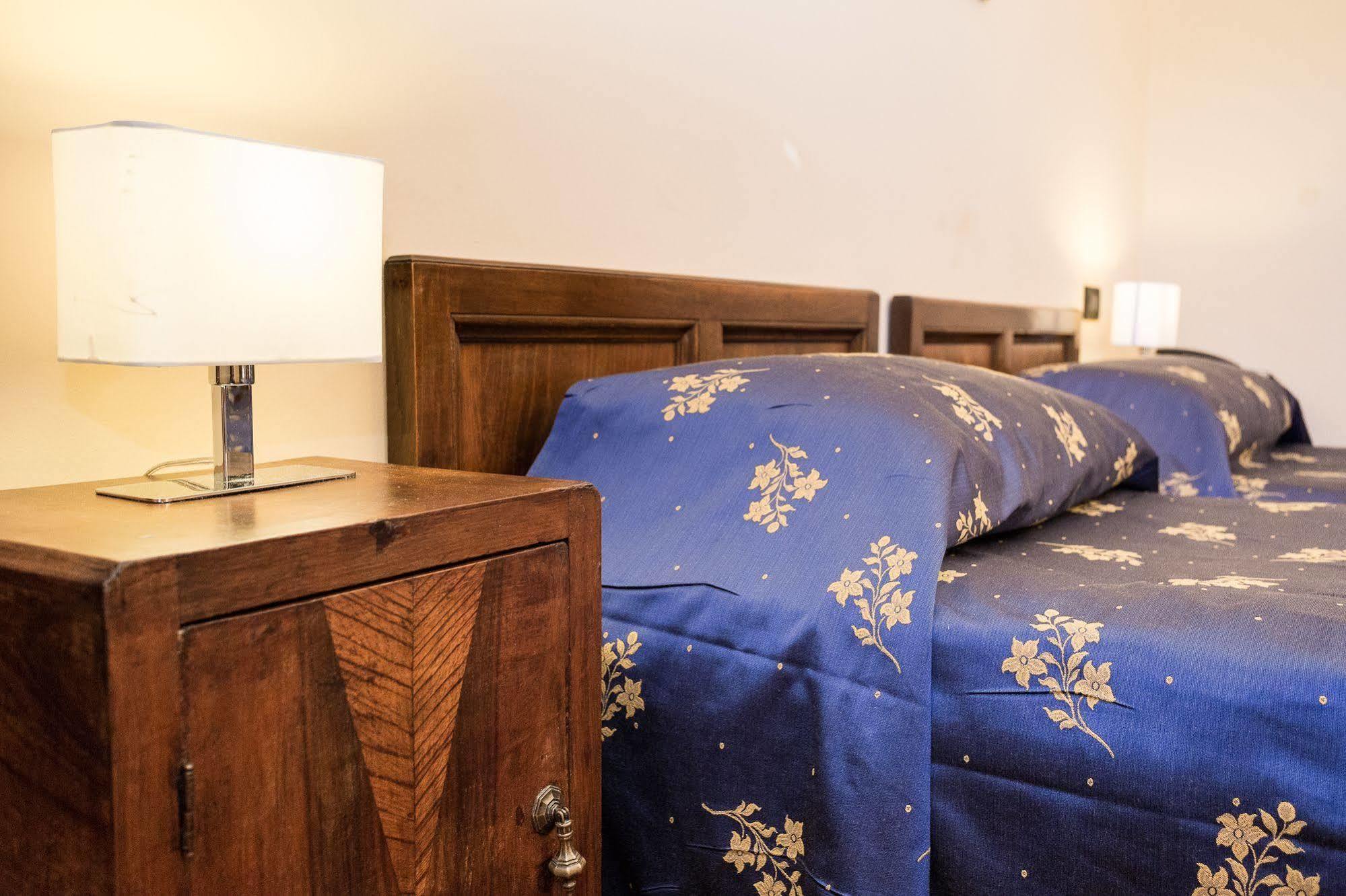 Hotel Columbus ローマ エクステリア 写真