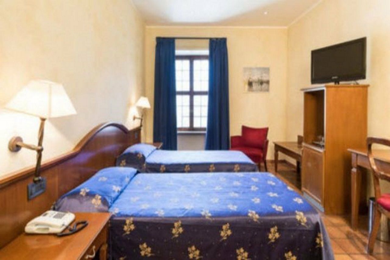 Hotel Columbus ローマ エクステリア 写真